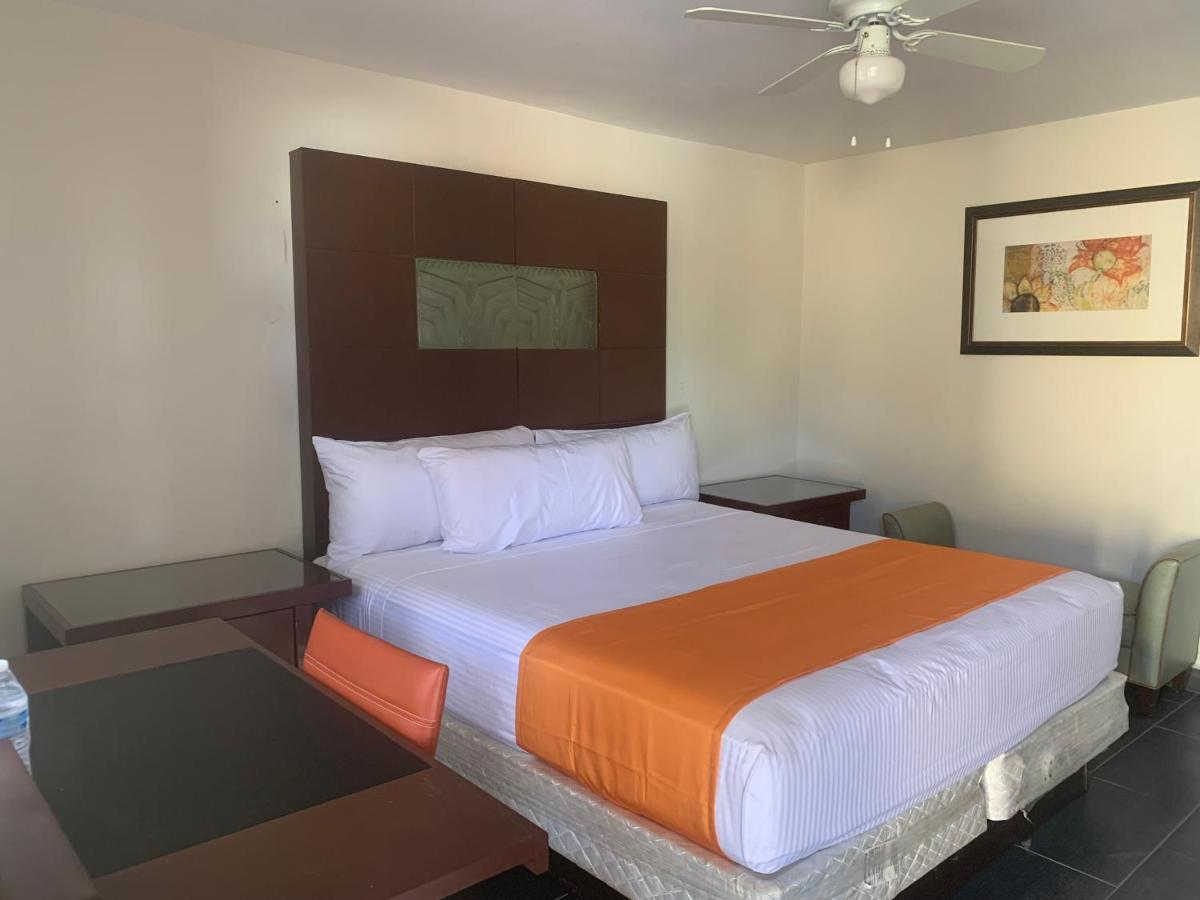 Hotel Los Arcos Mexicali Ngoại thất bức ảnh